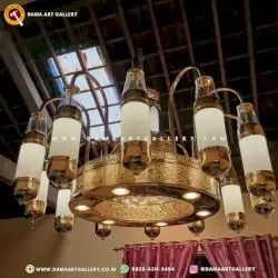 Pengrajin Lampu Masjid Nabawi Kuningan